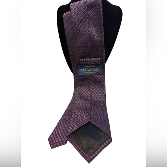 2/$30 Vintage Firenze Tie, Geometric Pattern, 100% Silk - Picture 3 of 6